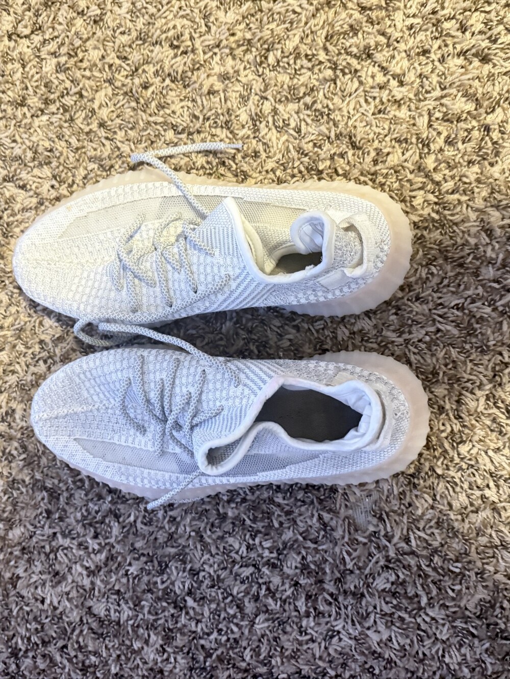 White Yeezy Boost 350